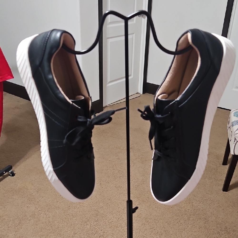 Naturilizers Black Sneakers with White Soles